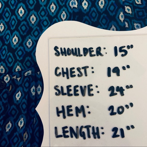 Mudd Blue Artwork Scoop Button Front Crop Blouse - Picture 11 of 11